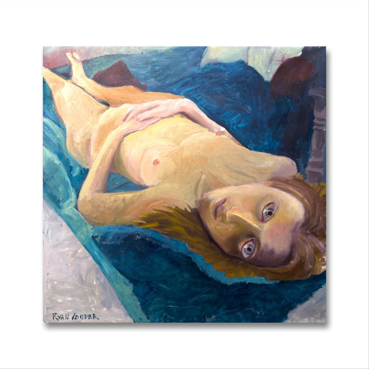 Zomer Nude On Blue Velvet - in-context-home
